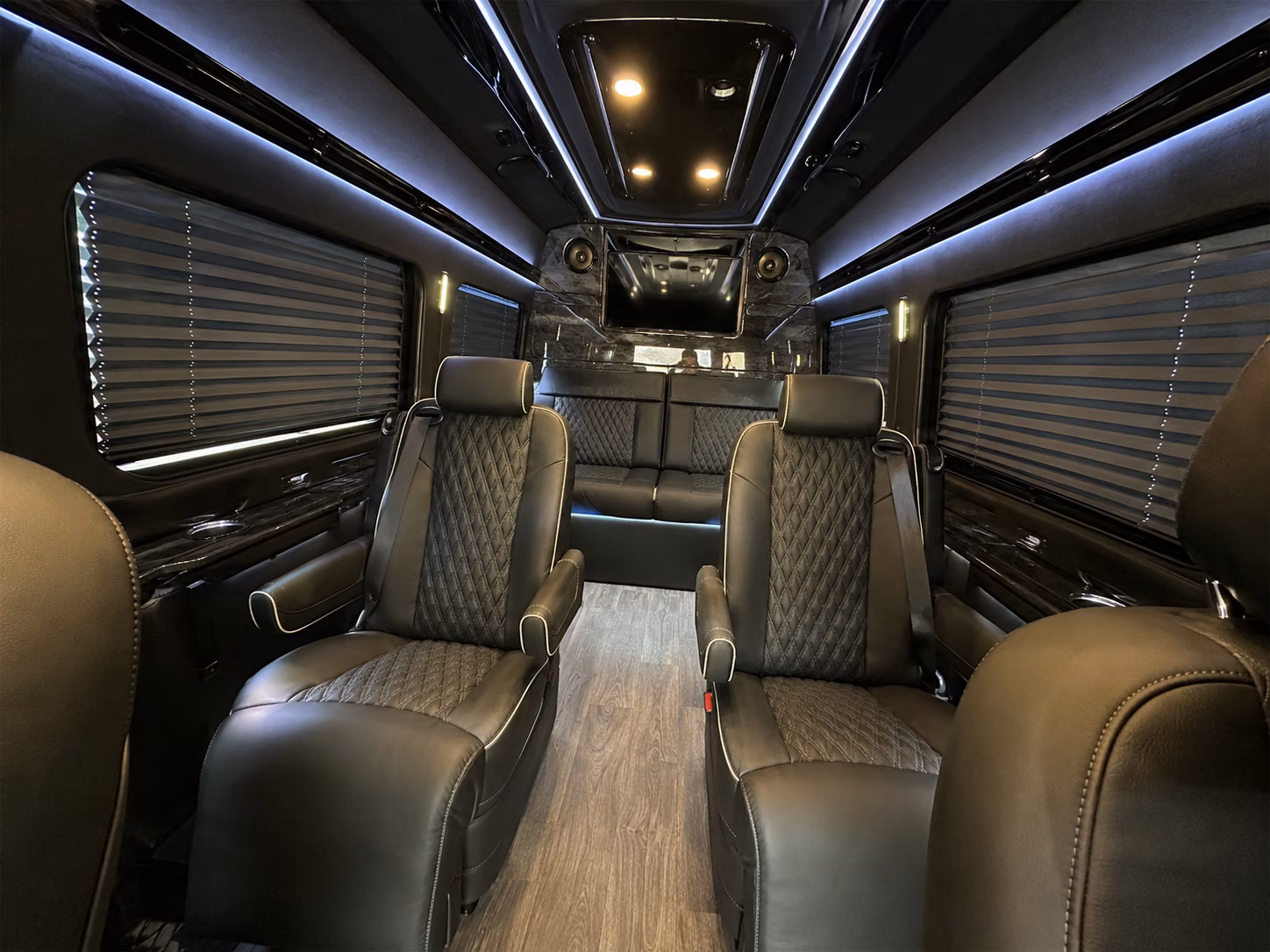 arrange transportation for your next wedding 4