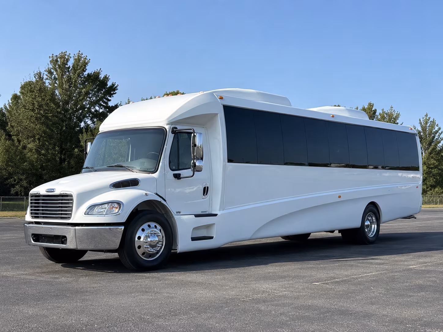 rent a party bus in rancho cordova for pre prom dinners and photo stops