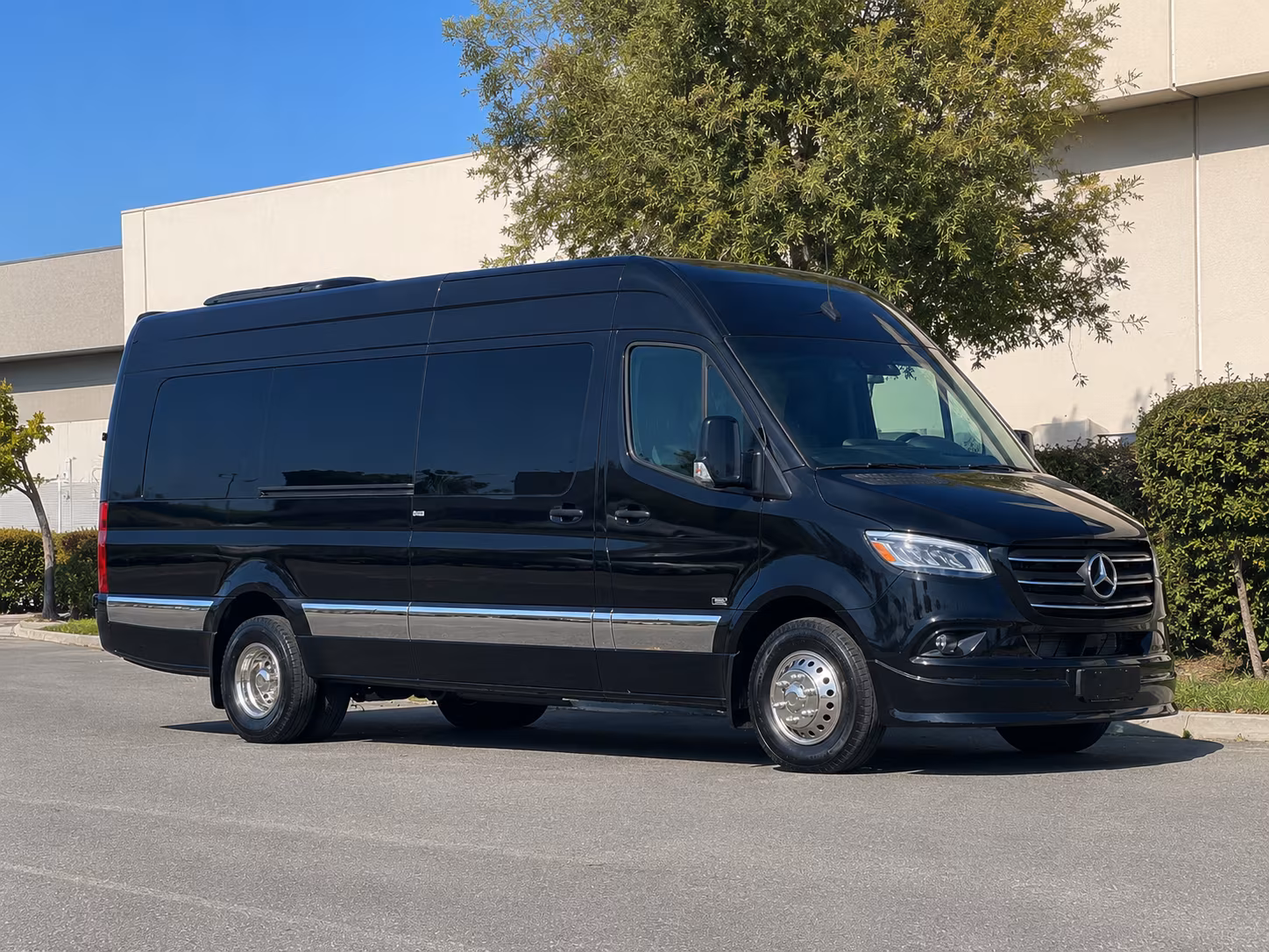 sprinter vans and minibuses for executive group transportation in rancho cordova